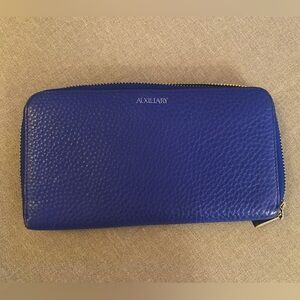 Auxiliary Leather Wallet